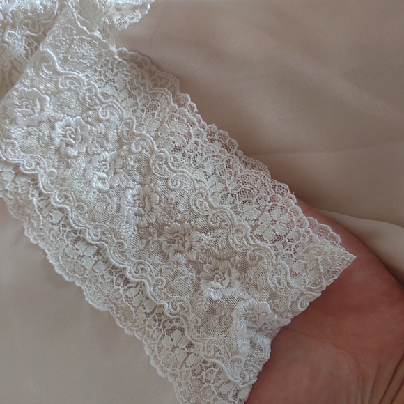 Vintage Oscar de la Renta Nightgown - Picture 5 of 8